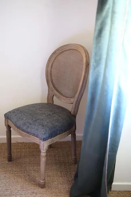 Holiday home Gite Les Tilleuls Lautrec